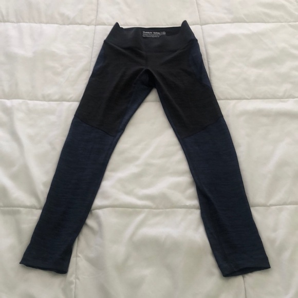 Outdoor Voices Pants - Outdoor Voices XS leggings color blocked heathered lines in navy & black grey